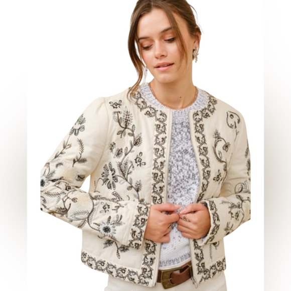 NEW blue b Miranda Cream Black Mixed Floral Embroidered Zip Up Quilted Jacket S - Picture 2 of 6